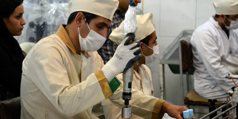 گزارش تصویری بازدید عاملان فروش گروه بهداشتی فیروز از کارخانه فیروز