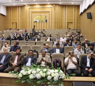 حضور نماینده گروه بهداشتی فیروز در همایش هم‌بینایی و زیستی نو در کرمان